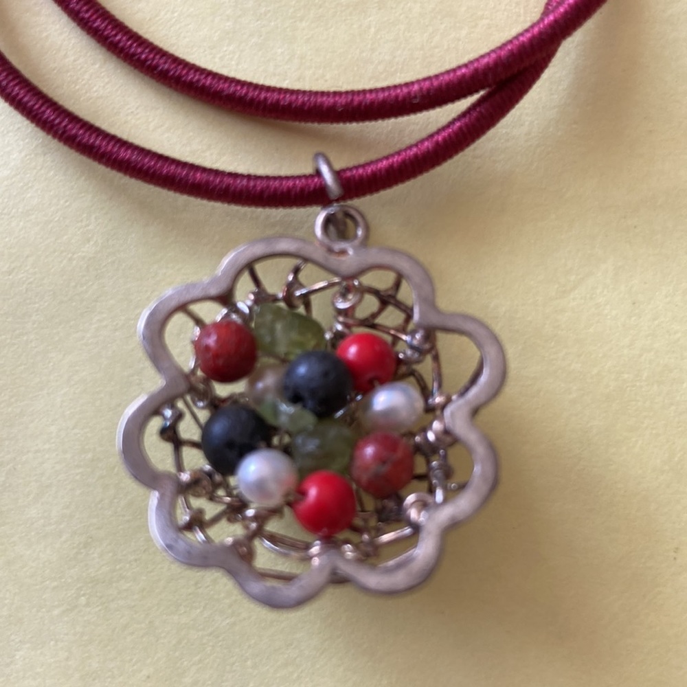 Sea basket necklace with pearls and sea glass & burgundy rope. ๐ lovers ๐ฆ - Picture 3 of 4